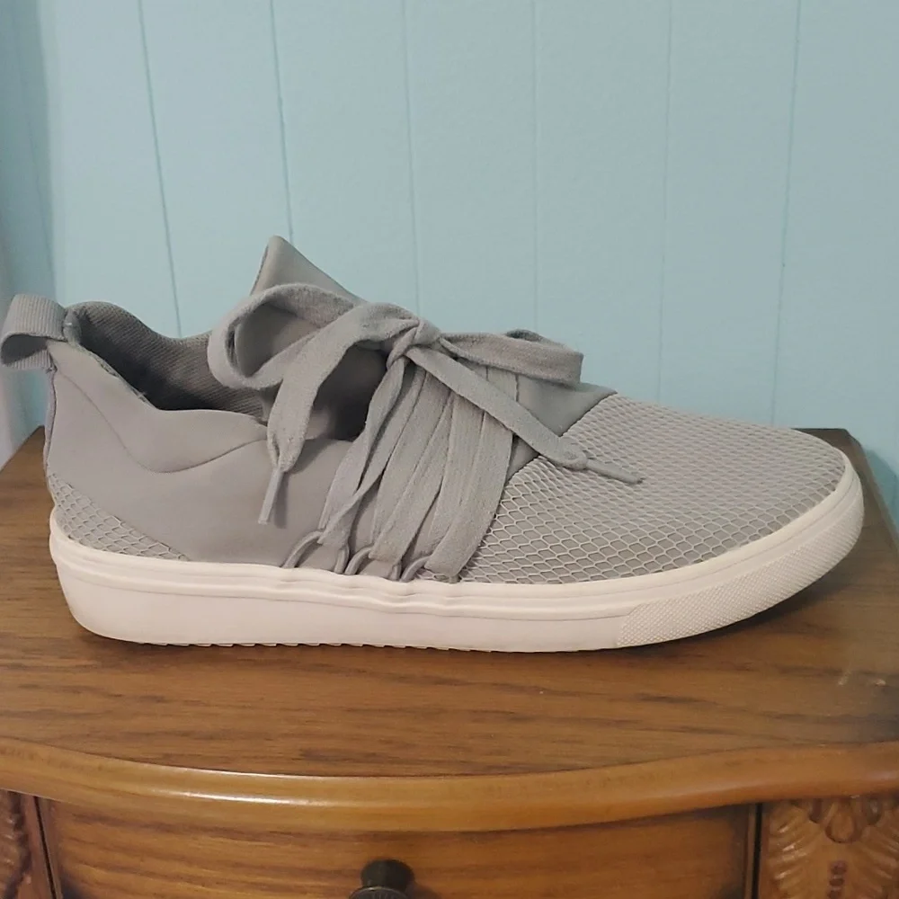 Steve Madden Lancer gray sneaker tennis shoe - Picture 4 of 10